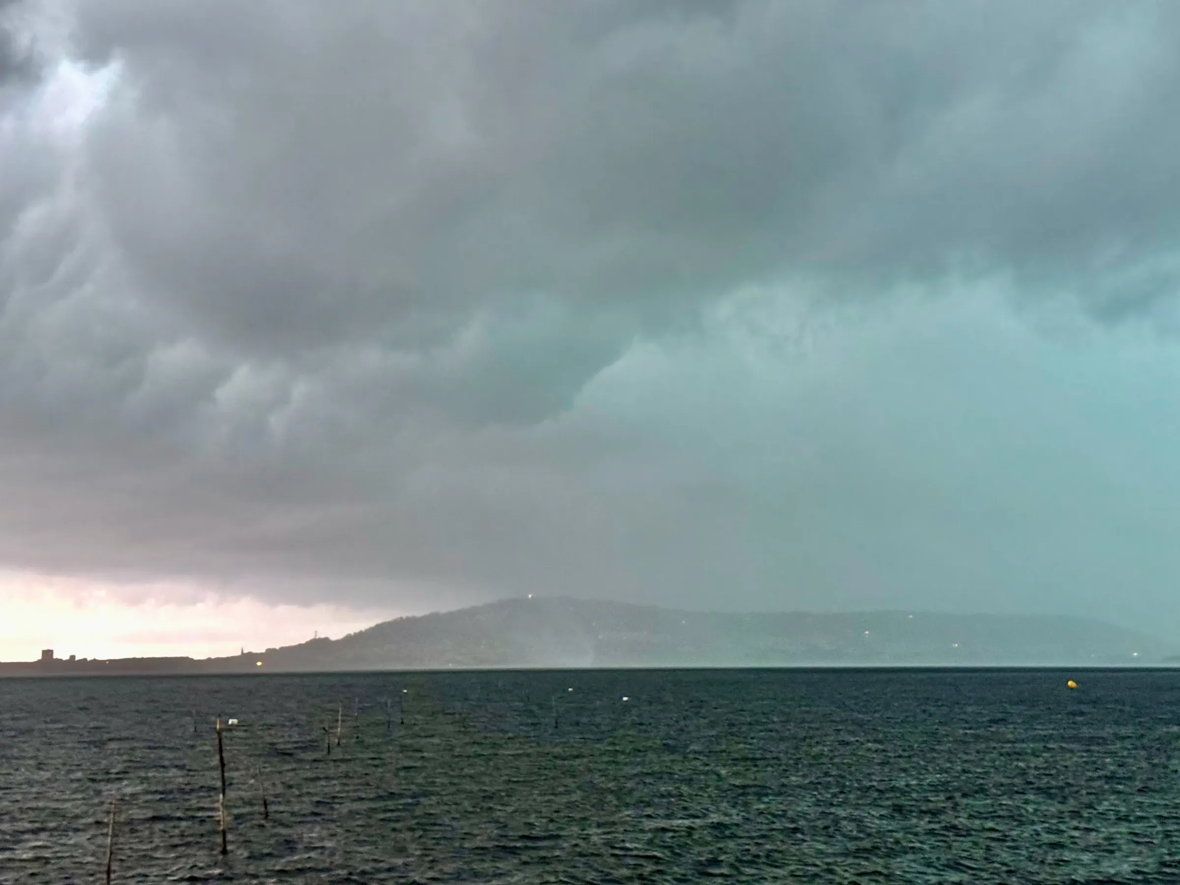 Tornade sur l’étang vers Sète
